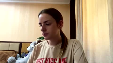 Emila online show from 07-09-26, 07:23