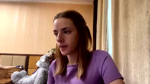 Emila online show from 07-15-26, 07:35