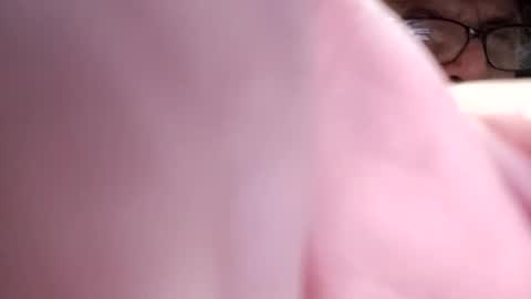 Snapshot of suzuki1250 chatting on 12-23-25, 09:18 suzuki1250 online show from 12-23-25, 09:18