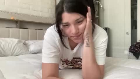 Suzy online show from 02-11-26, 07:41