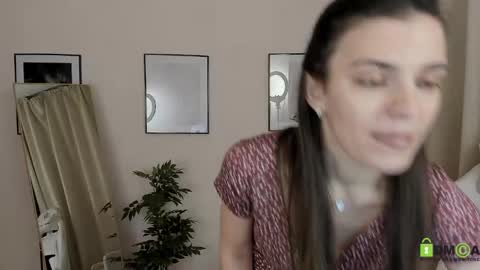 Suzy  next stream  Thursday Friday Saturday online show from 01-18-25, 01:41