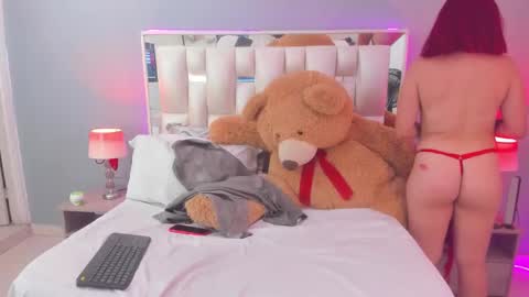 svet_lanasex online show from 10-09-25, 02:37