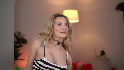 SweetLuna online show from 06-22-26, 03:25