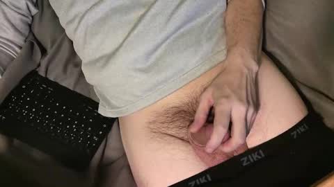 Snapshot of swakken4235 chatting on 12-14-24, 09:45 Swakken online show from 12-14-24, 09:45