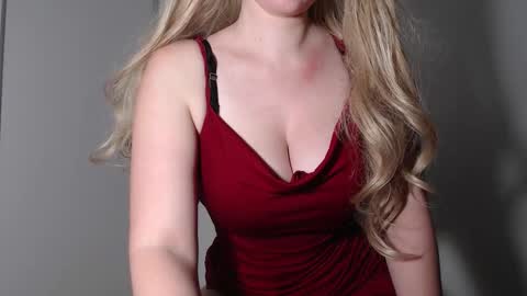 Snapshot of sweat_mia chatting on 09-10-25, 07:52 sweat_mia online show from 09-10-25, 07:52