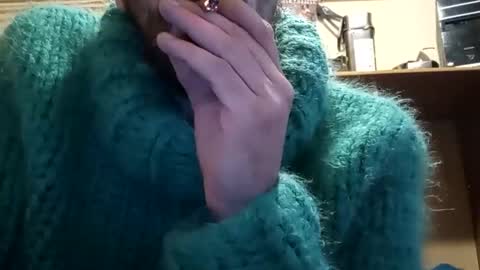 sweaterboy666 online show from 12-26-24, 10:37