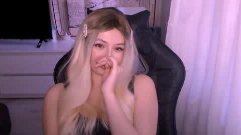 Kate online show from 11-28-25, 03:20