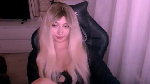 Kate online show from 12-17-25, 01:50