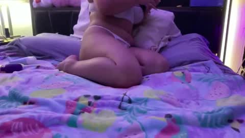 Snapshot of sweepyprincess chatting on 11-27-25, 02:13 sweepyprincess online show from 11-27-25, 02:13