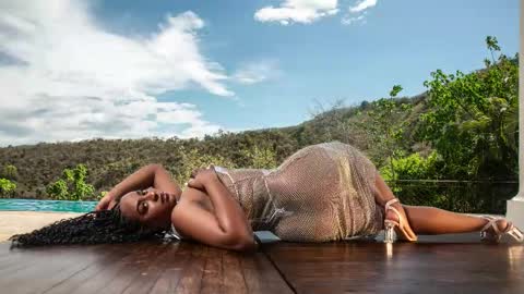 Snapshot of sweer_oshun chatting on 01-13-26, 03:17 Evangeline online show from 01-13-26, 03:17