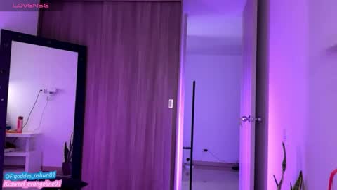 Snapshot of sweer_oshun chatting on 02-10-26, 05:28 Evangeline online show from 02-10-26, 05:28