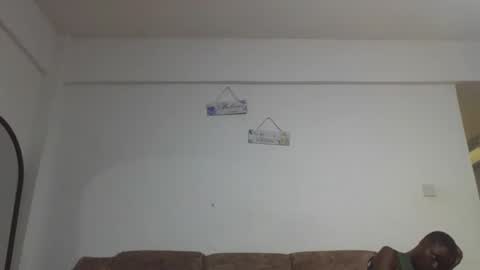 Snapshot of sweerie20 chatting on 12-16-25, 07:24 sweerie20 online show from 12-16-25, 07:24