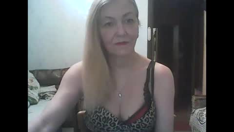 Snapshot of sweet4blonde609 chatting on 01-28-25, 09:19 sweet4blonde609 online show from 01-28-25, 09:19