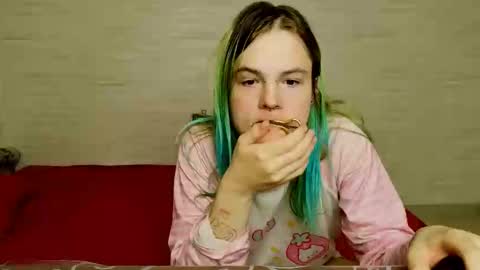 Haeyang  Torry online show from 10-13-25, 05:51