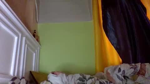 Snapshot of sweet52537 chatting on 05-12-26, 04:31 sweet52537 online show from 05-12-26, 04:31
