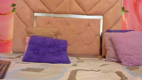 sweet__luna__ online show from 06-08-26, 11:10