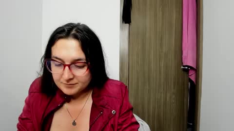 sweet__suck69bitch online show from 12-17-24, 06:02