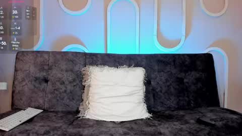 alessandre online show from 05-25-26, 07:42
