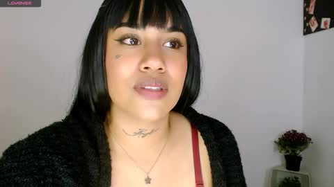 Snapshot of sweet_angel2001 chatting on 10-25-25, 10:26 Stephanie online show from 10-25-25, 10:26