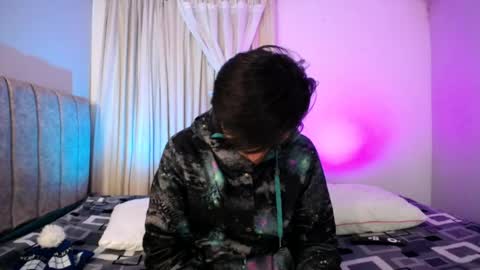 Snapshot of sweet_angels0 chatting on 04-08-26, 02:33 Andy online show from 04-08-26, 02:33