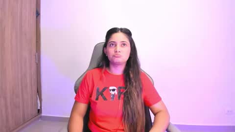 Snapshot of sweet_asheley chatting on 02-14-26, 03:47 Asheley online show from 02-14-26, 03:47