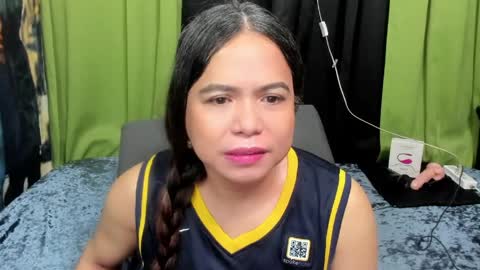 Snapshot of sweet_asiants_4u chatting on 04-28-26, 12:42 izza izzasweet online show from 04-28-26, 12:42
