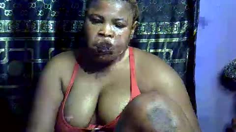 Snapshot of sweet_baby27 chatting on 03-15-26, 12:44 sweet baby online show from 03-15-26, 12:44