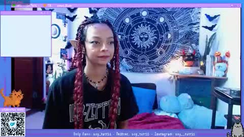 Snapshot of sweet_bluee chatting on 10-12-25, 03:44 Tutti  online show from 10-12-25, 03:44