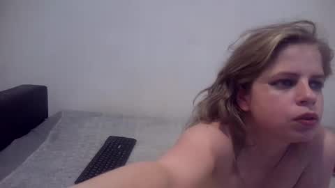 Sweet bluegirl online show from 01-04-25, 11:17