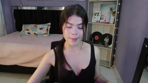 Candy online show from 11-27-25, 01:02