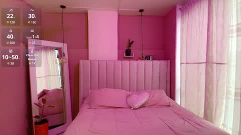 Camila online show from 12-30-24, 09:29