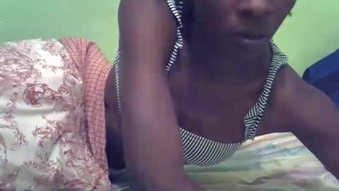 sweet_candie01 online show from 11-21-25, 02:21