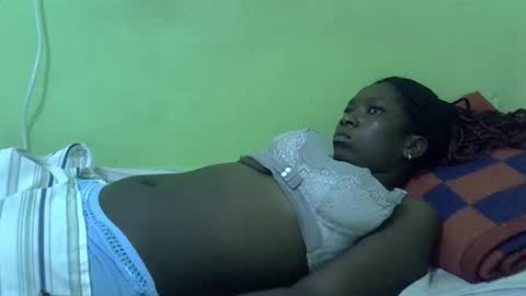 sweet_cherie1 online show from 04-15-26, 06:09