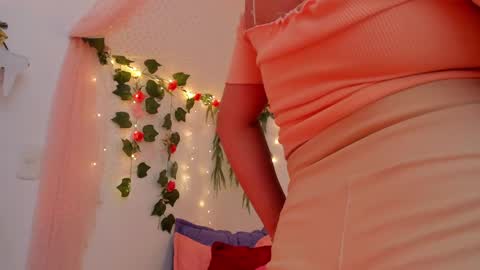 Snapshot of sweet_chloe6 chatting on 12-18-24, 06:14 Chloe online show from 12-18-24, 06:14