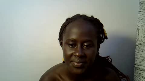 sweet_diva19 online show from 05-24-26, 11:48