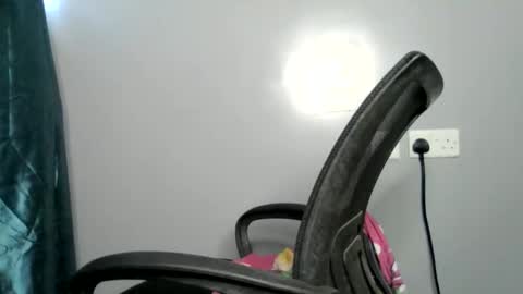 sweet_ebony001 online show from 03-22-26, 11:35