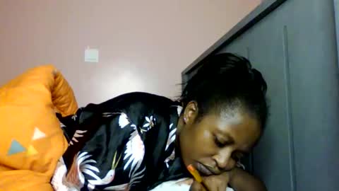 sweet_ebony001 online show from 03-23-26, 11:58