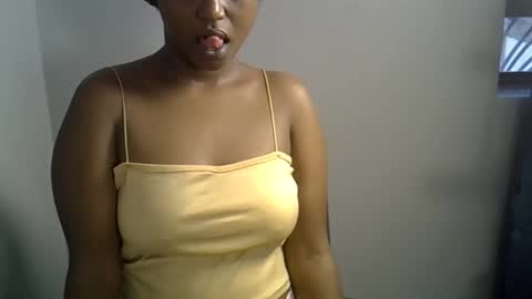 sweet_ebony001 online show from 03-24-26, 03:17