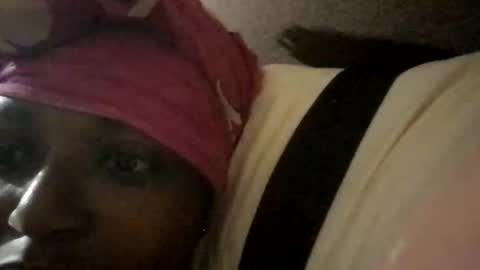 sweet_ebony001 online show from 04-04-26, 01:04