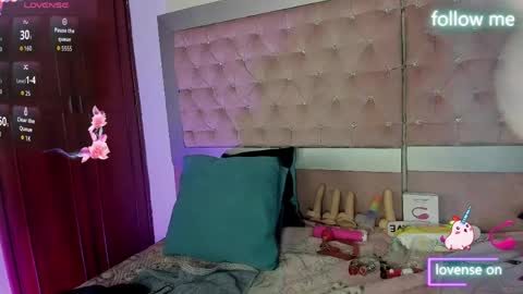  emmili  online show from 03-31-26, 12:05