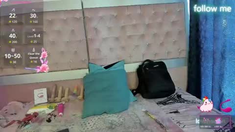  emmili  online show from 05-18-26, 12:11