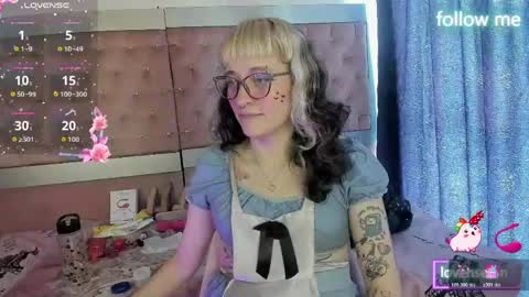  emmili  online show from 06-05-26, 02:45