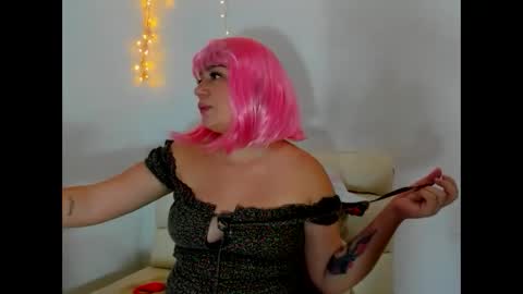 Snapshot of sweet_feeling30 chatting on 02-17-25, 12:32 carolina online show from 02-17-25, 12:32