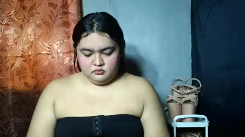 sweet_frex123 online show from 07-27-26, 01:45
