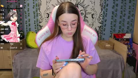 Alice online show from 01-15-25, 03:54