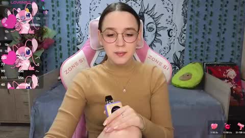 Alice online show from 02-16-25, 03:37