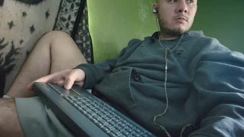 Snapshot of sweet_guy36 chatting on 10-05-25, 02:37 sweet_guy36 online show from 10-05-25, 02:37