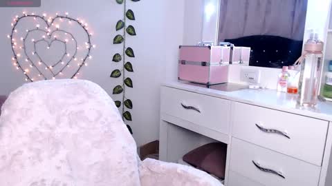 Hannah online show from 03-10-26, 10:53