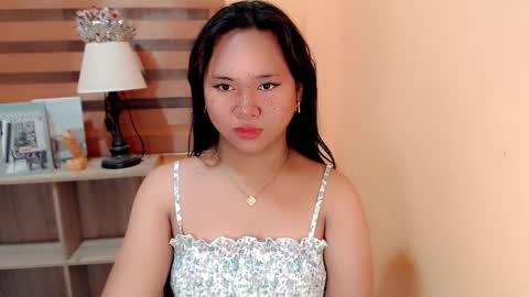 Snapshot of sweet_hoelly chatting on 12-13-25, 08:36 Slutty Shannel online show from 12-13-25, 08:36