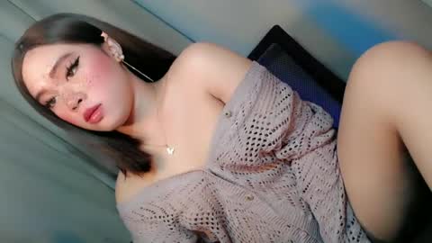 Snapshot of sweet_honeylove chatting on 06-12-26, 09:30 Anisha online show from 06-12-26, 09:30